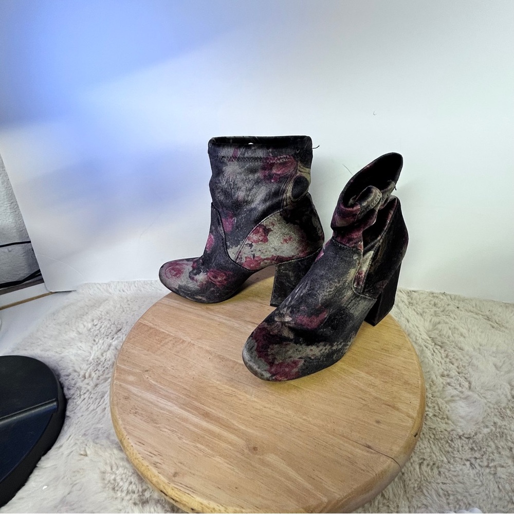 a new day Floral Ankle Booties with Artistic Flair Women’s‎ 8